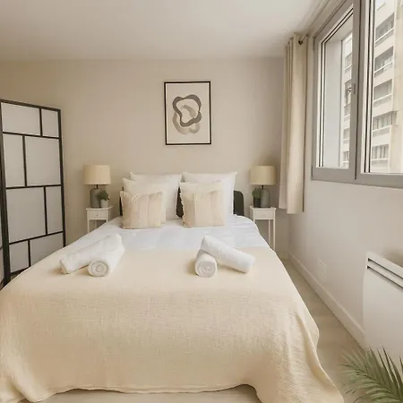 Magnifique Au 17 Eme Appartamento Parigi